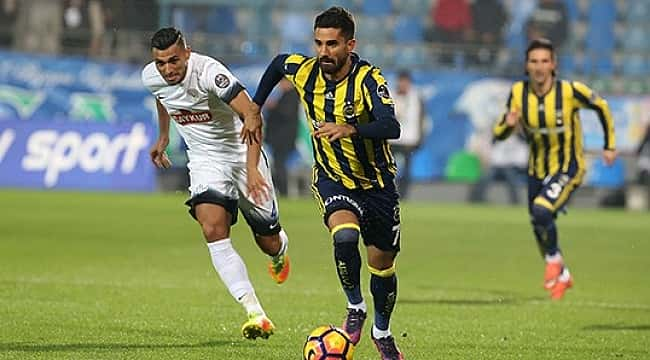 Çaykur Rizespor rotasını Alper Potuk'a çevirdi