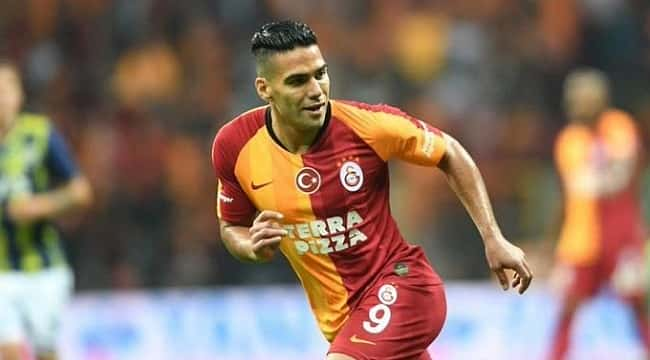 Galatasaray'a Falcao ve Saracchi'den kötü haber