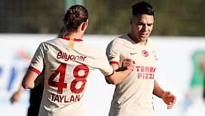 Galatasaray yeni transferleriyle ilk maçında Altay'ı 3-1 mağlup etti