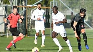 Konyaspor Ümraniyespor'le yenişemedi