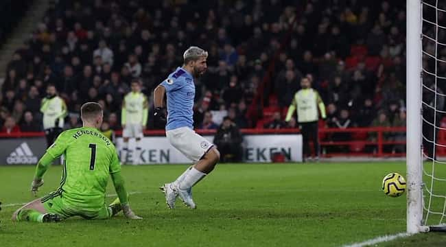 Manchester City Agüero ile kazandı