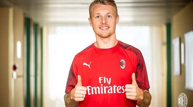 Simon Kjaer resmen Milan'da