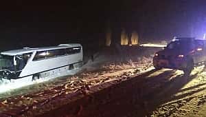 Sivasspor Altyapı oyuncularını taşıyan otobüs kaza yaptı