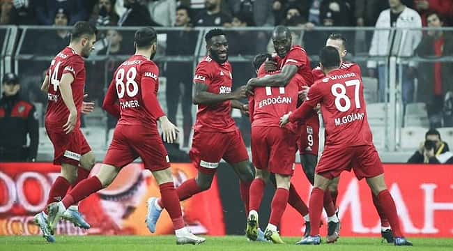 Sivasspor Beşiktaş engelini de aştı