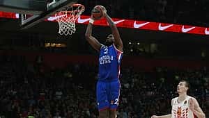 Anadolu Efes Belgrad'tan da galibiyetle döndü