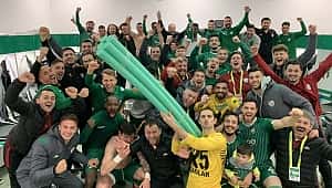 Bursaspor Adana Demirspor'u eli boş gönderdi