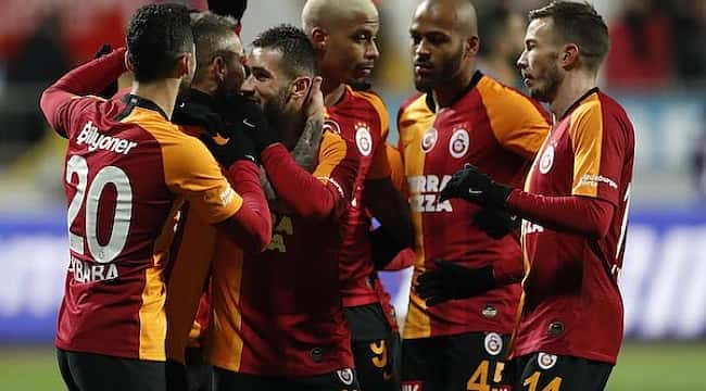 Galatasaray Kasımpaşa'yı 3-0'la geçti