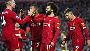 Liverpool koşar adım