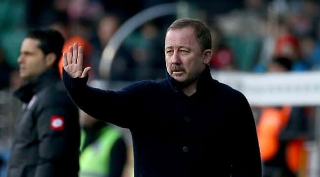 Sergen Yalçın: Taraftarsız, Beşiktaş'ın bir şey yapma imkanı yok