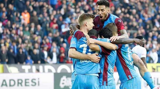 Trabzonspor Sörloth'la kazandı, liderliği Sivas'tan devraldı