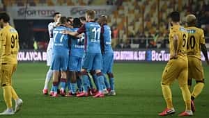 Trabzonspor Malatya'dan lider dönüyor