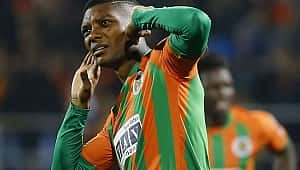 Başakşehir'den ilk transfer