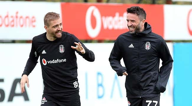 Beşiktaş'ta Caner ve Gökhan hamlesi