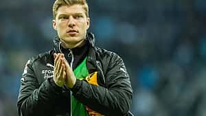 Eşinin soyadını formasına aldı!