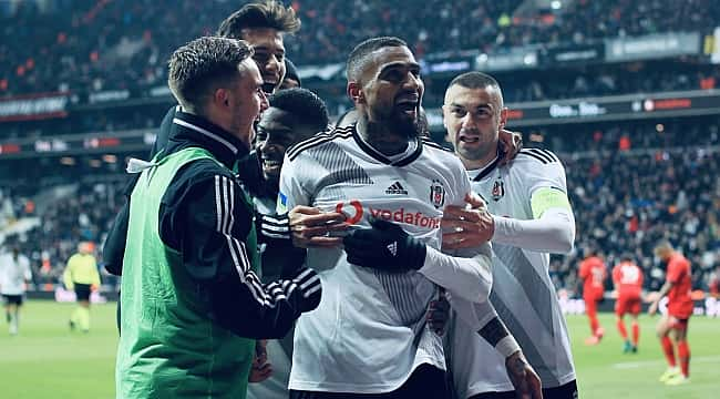 Beşiktaş iki yıllık imzayı açıkladı