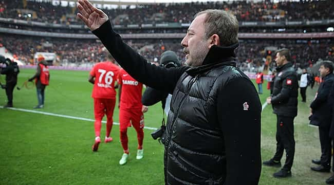 Beşiktaş'ta iki futbolcunun testi pozitif çıktı!