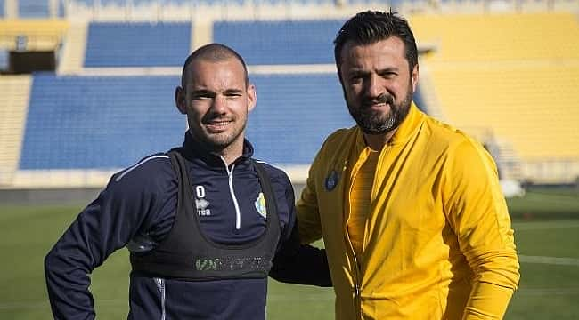 Denizlispor'dan Sneijder açıklaması