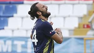 Fenerbahçe ikinci yarıda yıkıldı