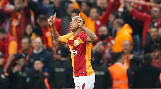 Galatasaray'da Mariano için yeni karar