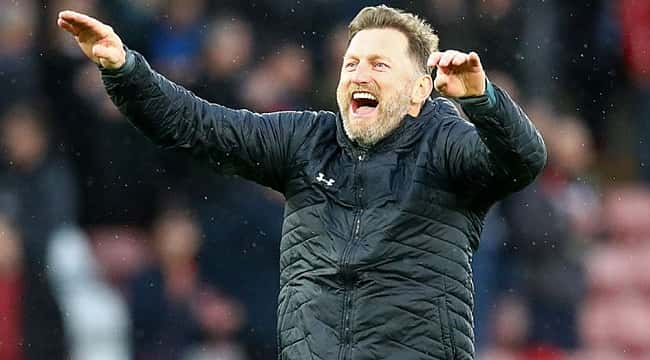 Southampton Hasenhüttl ile uzattı