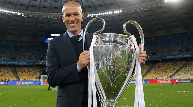 Zidane adını bir kez daha tarihe yazdırdı