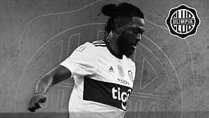 Adebayor'a macerası 4 maç sürdü...