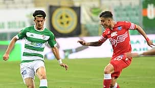 Akhisarspor avantajı kaptı, Bursa sessiz kaldı