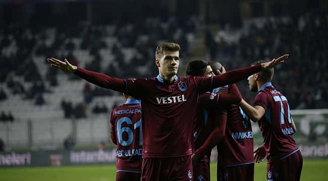 Alexander Sörloth, dünya yıldızları ile yarışıyor