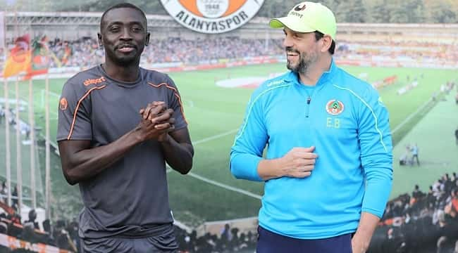 Beşiktaş'ta Papiss Cisse bombası! 2 yıllık sözleşme