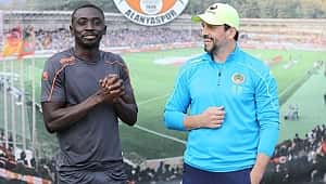 Beşiktaş'ta Papiss Cisse bombası! 2 yıllık sözleşme