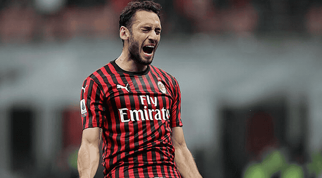 Hakan Çalhanoğlu durmuyor! Kaka'dan sonra ilk...