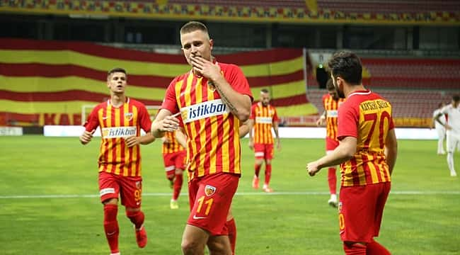 Kayseri 1 puanı 9 kişiyle 90'da kaptı!