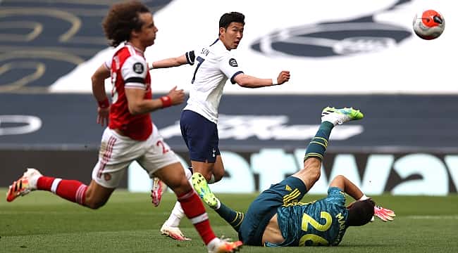 Tottenham, Londra derbisinde geri döndü!