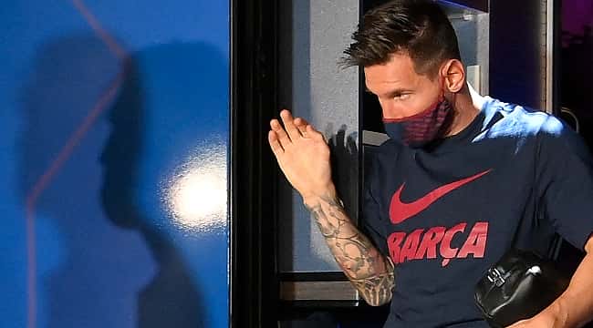 Barcelona'da ortalık karıştı!
