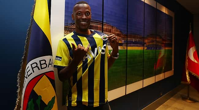 Fenerbahçe transferi resmen açıkladı