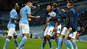 Manchester City zorlanmadan bileti kaptı