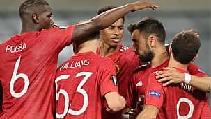 MANU, uzatmalarda yarı finalde