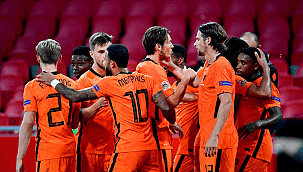 Hollanda, Bergwijn ile uçtu! İtalya geri dönemedi