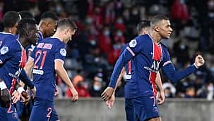 PSG, Nimes engelini güle oynaya geçti!