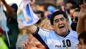 Dünya Diego Armando Maradona'yı uğurluyor