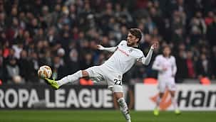 Durmuyor, düşüyor: Adem Ljajic