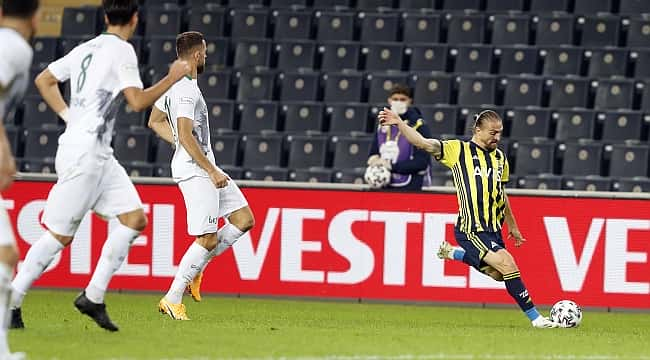 Fenerbahçe'de ortalar nereye gidiyor?