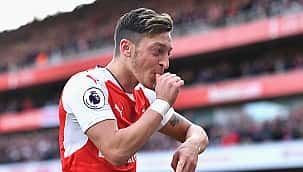 Mesut Özil en iyi 5'ini seçti!
