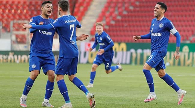 Ozan Kabak'a VAR'a takıldı! 4 gol, 1 puan...