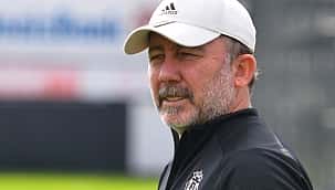 Beşiktaş'ta, önce takım sonra imza