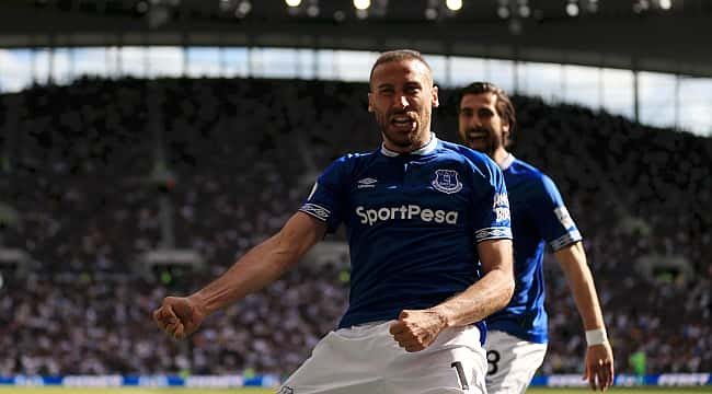 Cenk Tosun'dan 'transfer' açıklaması