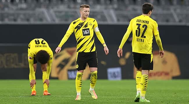 Dortmund'a evinde büyük şok! 5 gol...