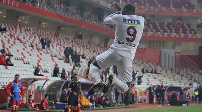 Hatayspor 3 puanı 6 golle aldı