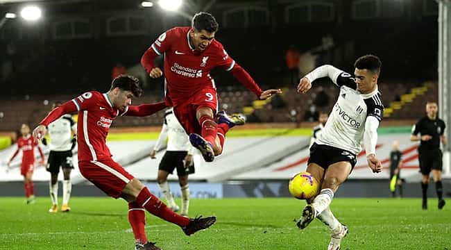 Mourinho takıldı ama Liverpool fırsatı kaçıtrdı