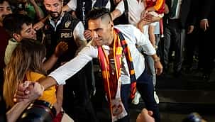 Radamel Falcao maçları eşitledi! 